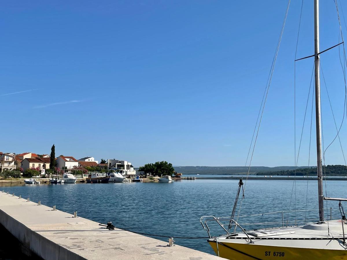 Seascape - Relaxing Beach Home, Steps From The Water! Bilice Extérieur photo