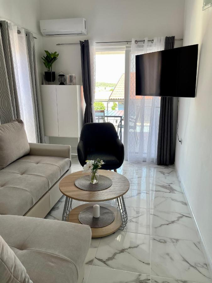 Seascape - Relaxing Beach Home, Steps From The Water! Bilice Extérieur photo