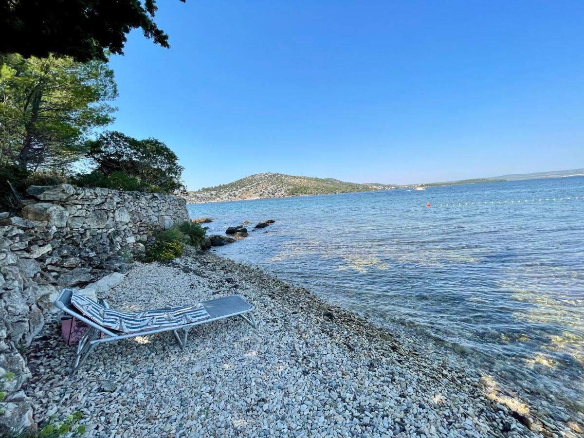 Seascape - Relaxing Beach Home, Steps From The Water! Bilice Extérieur photo