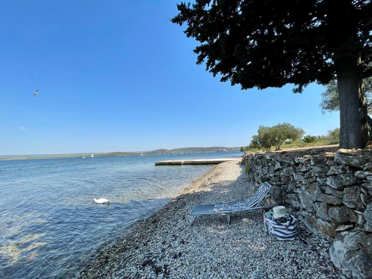 Seascape - Relaxing Beach Home, Steps From The Water! Bilice Extérieur photo