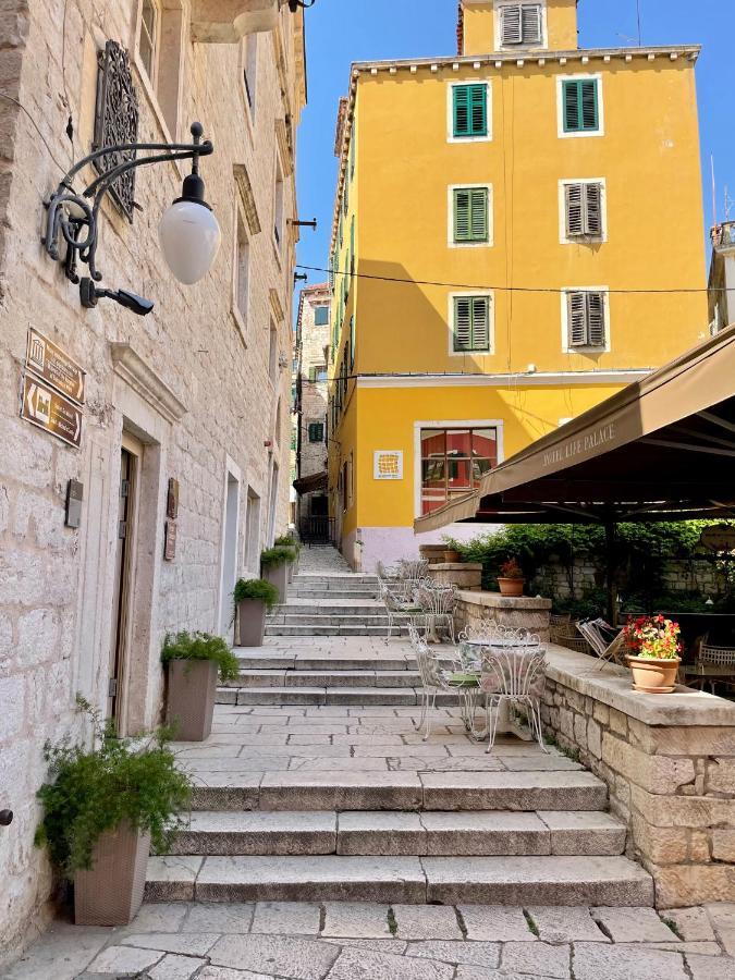 Seascape - Relaxing Beach Home, Steps From The Water! Bilice Extérieur photo